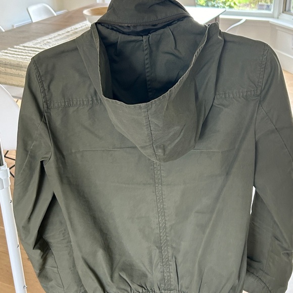 Spring Jacket - Picture 2 of 3